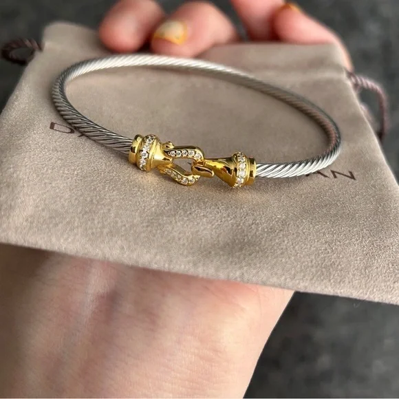 David Yurman Silver Bracelet with Gold Clasp - Picture 2 of 4